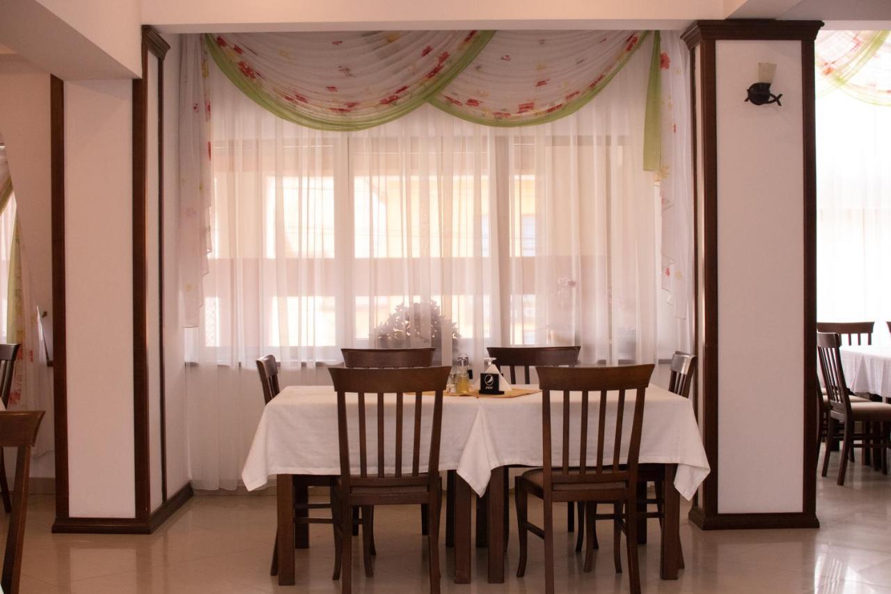 Bicaz-Chei Hotel Luaran gambar