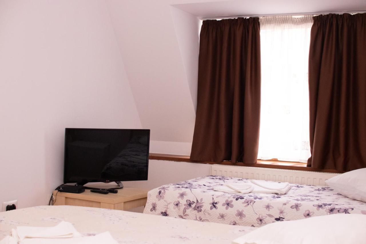 Bicaz-Chei Hotel Luaran gambar