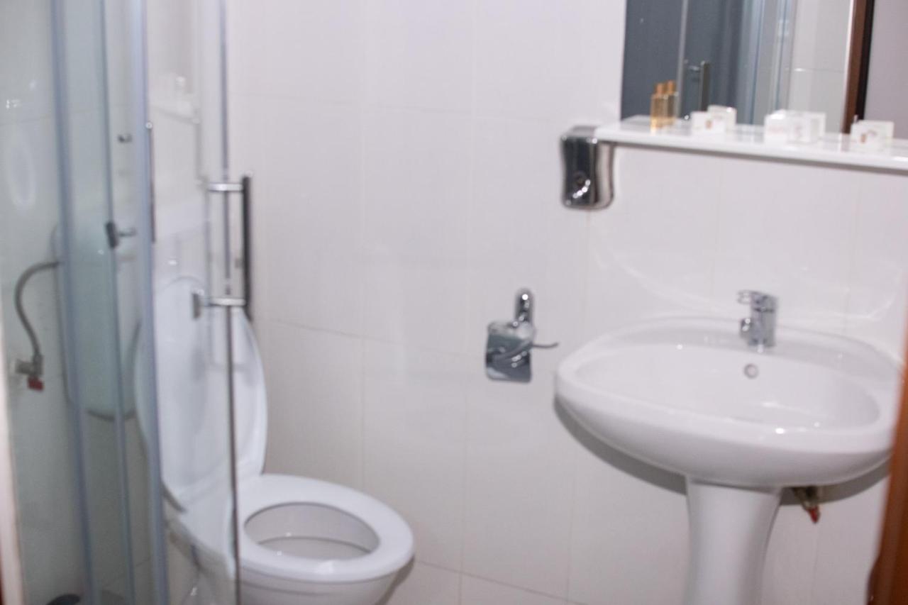 Bicaz-Chei Hotel Luaran gambar